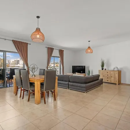 Sky Penthouse 아파트